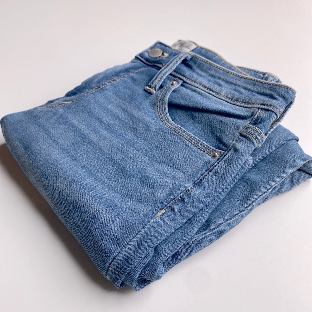Universal Thread goods co. High rise slim straight 👖